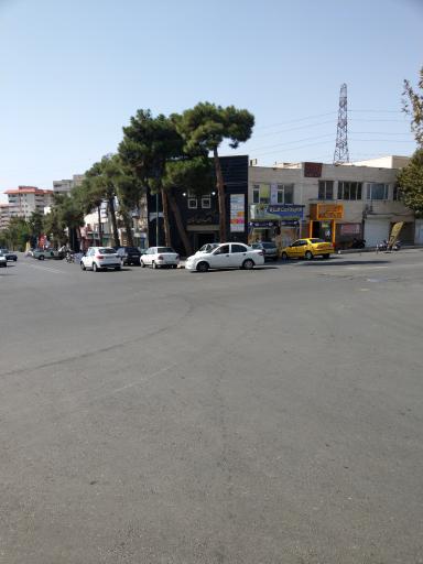 عکس مجتمع تجاری بهاران اکباتان