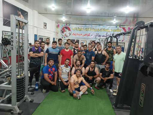 عکس باشگاه بدنسازی قهرمانان