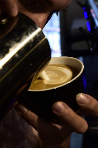 عکس کافه باتیس