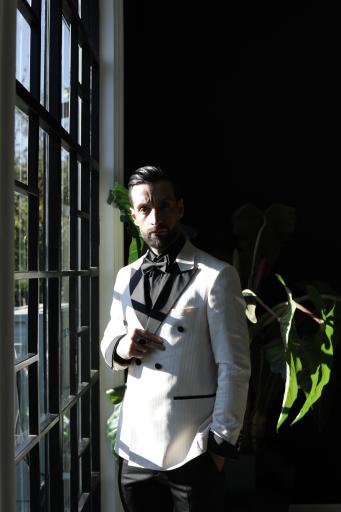 عکس استودیو حسام