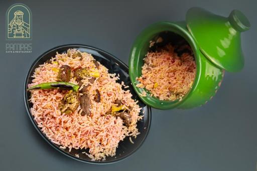 رستوران بین المللی پامپاس