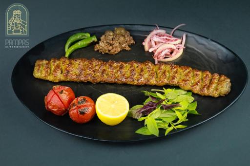 رستوران بین المللی پامپاس