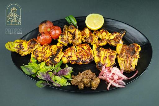 رستوران بین المللی پامپاس