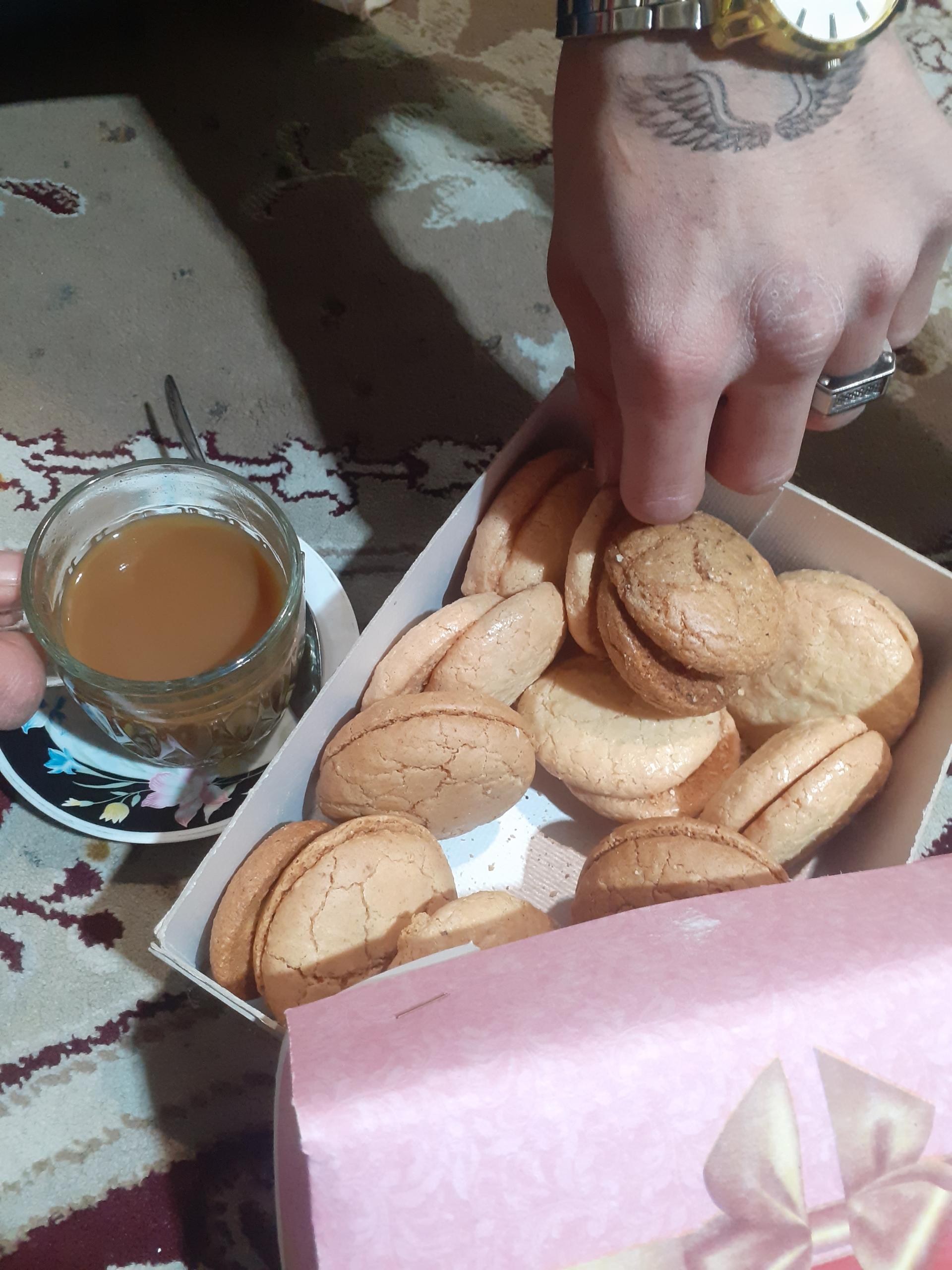 عکس شیرینی فروشی دایی حسین