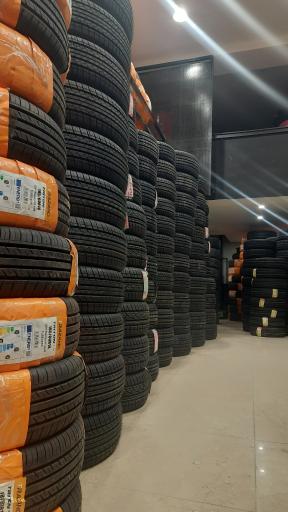 عکس فروشگاه رینگ و لاستیک پرشین تایر
