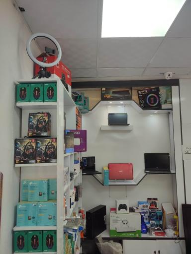 عکس نیکان کامپیوتر