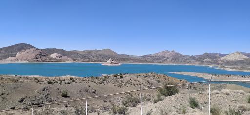 عکس دریاچه سد بافت