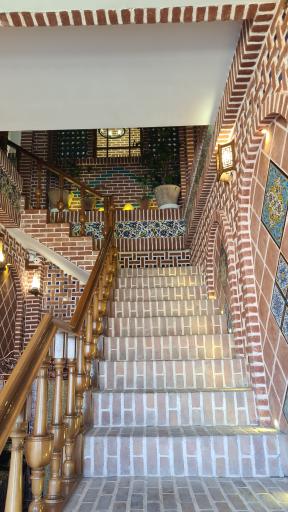 عکس رستوران سنتی عمارت فیروزه مراغه 