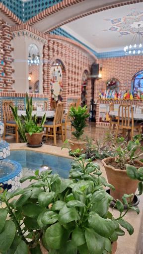 عکس رستوران سنتی عمارت فیروزه مراغه 