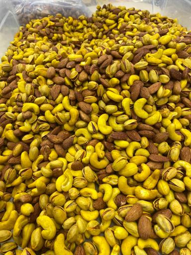 عکس بازرگانی آجیل و برنج شاطری 