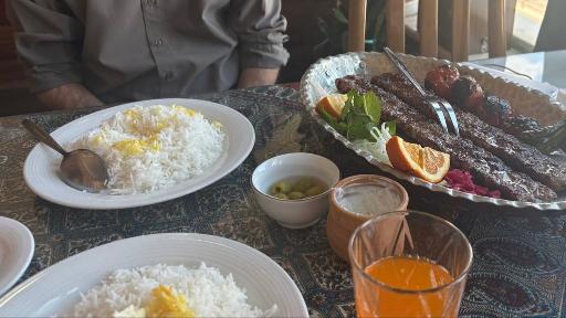 رستوران سنتی عمارت فیروزه مراغه 