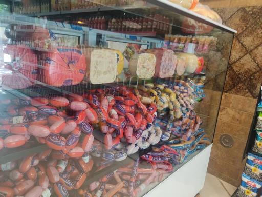 عکس میت هاوس