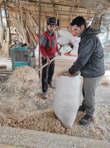 عکس کارگاه چوب روسی نیک قلب