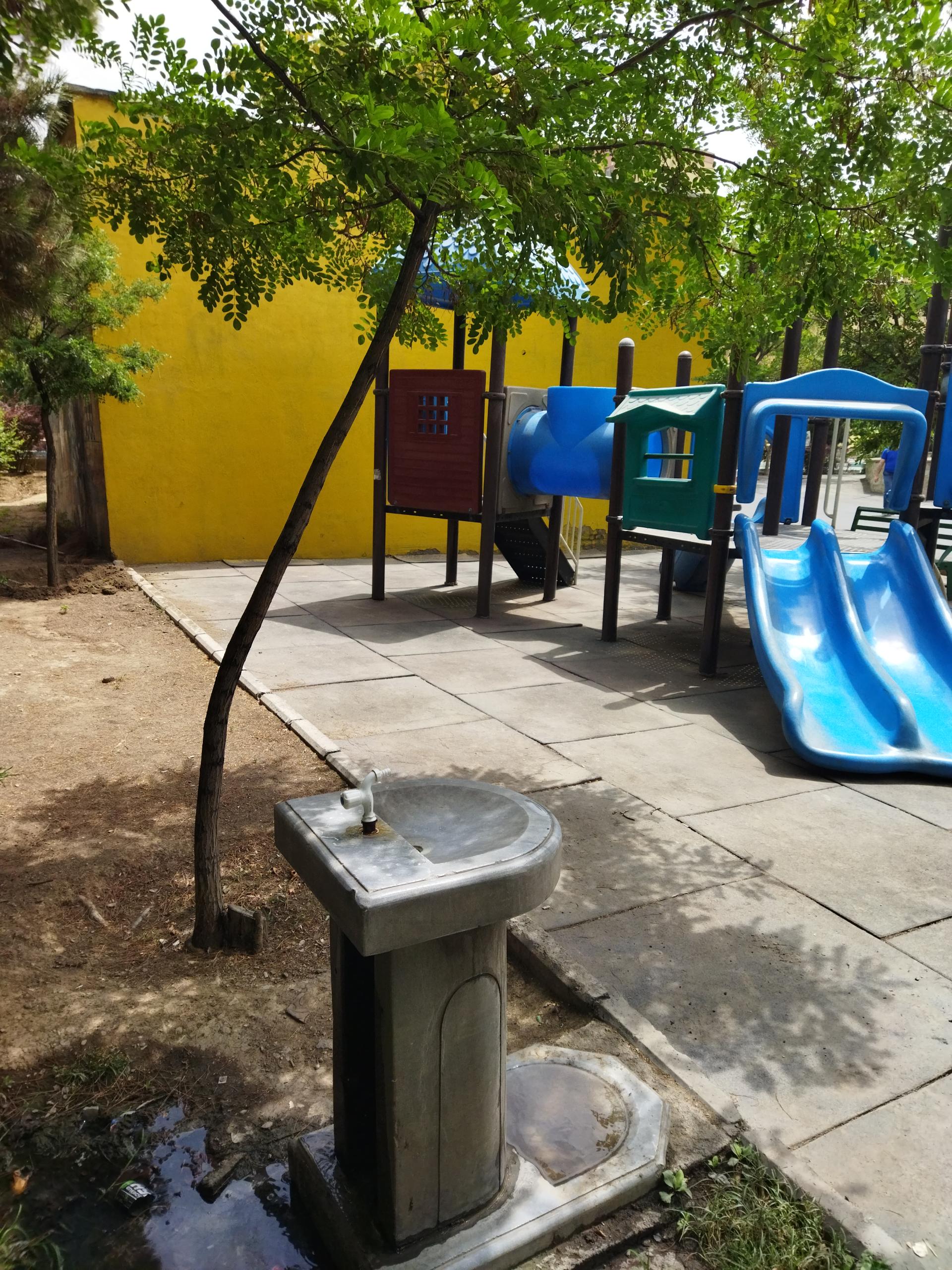 عکس آبخوری بوستان مهرگان