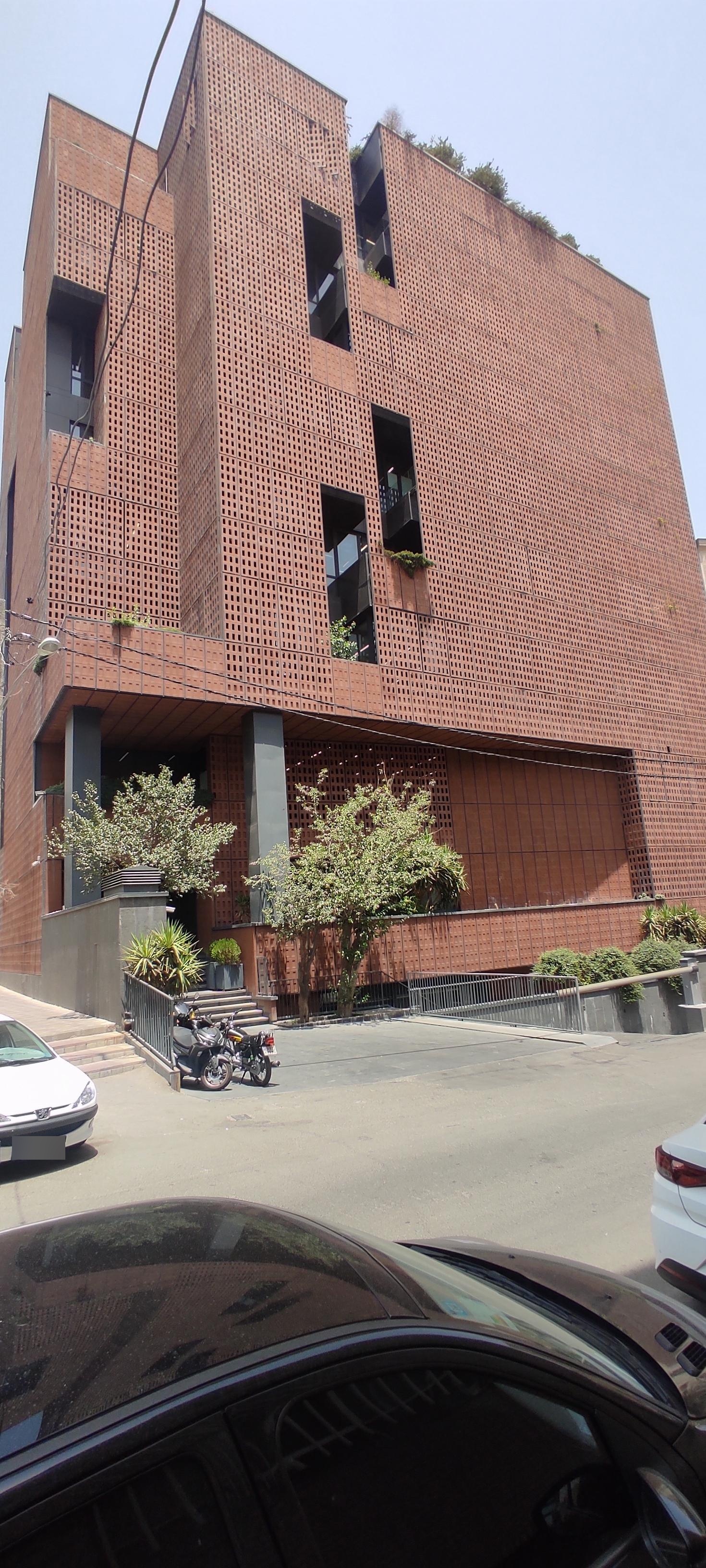 عکس فضای کار اشتراکی تکان