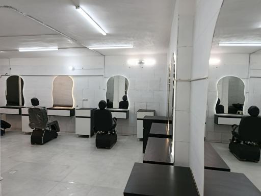 آرایشگاه مردانه پدر سالار