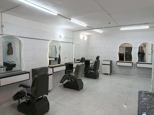 آرایشگاه مردانه پدر سالار