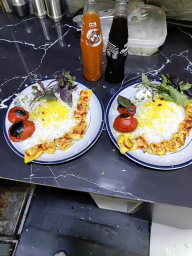 عکس کباب سرای آذربایجان کباب سنتی بناب