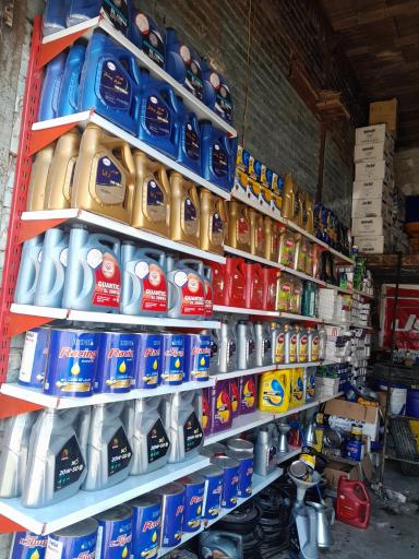 عکس تعویض روغنی و پنچر گیری جوادی 