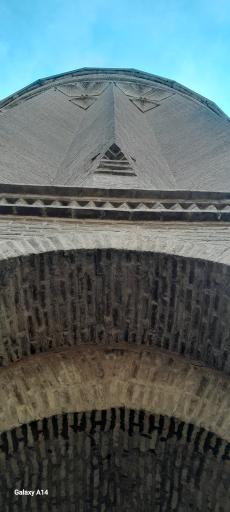 عکس برج تاریخی طغرل