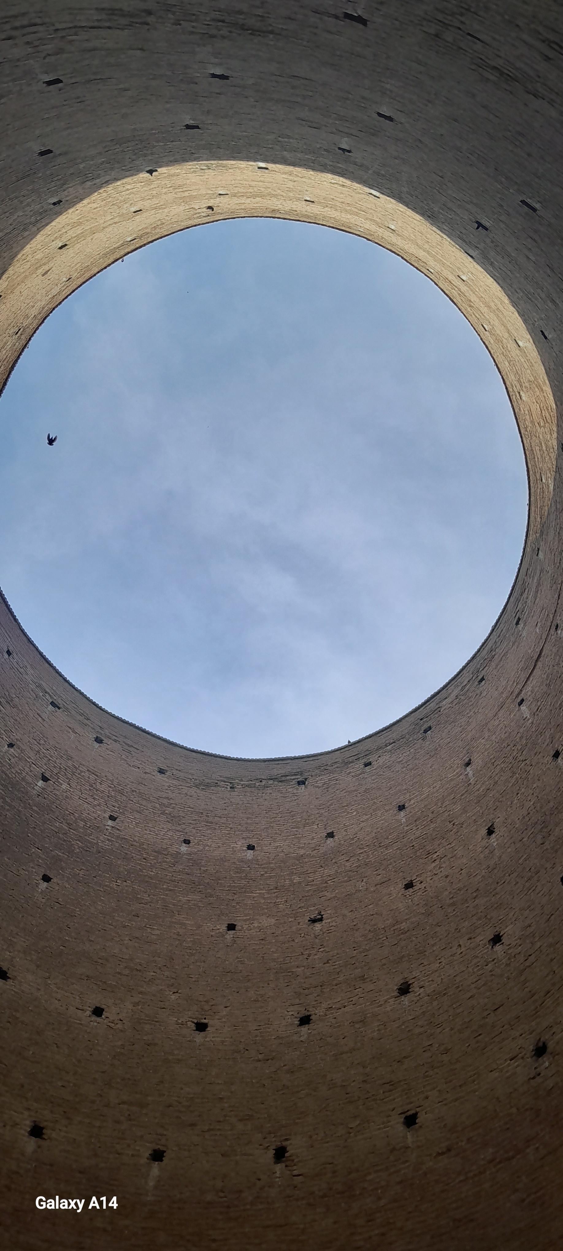 عکس برج تاریخی طغرل