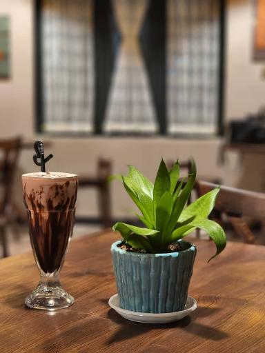 عکس کافه بازار