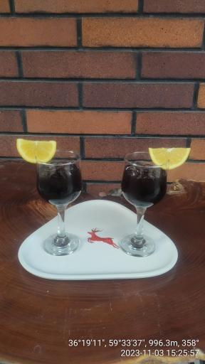 عکس کافی شاپ بلک آرمادیلو