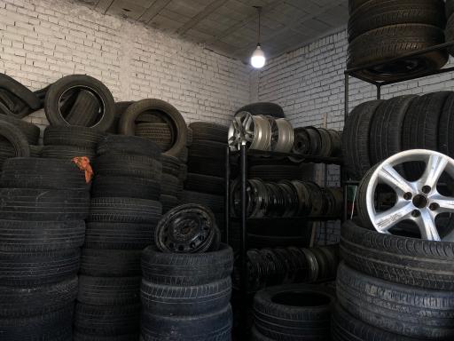 عکس پنچرگیری‌ رینگ‌ لاستیک‌ یوفو