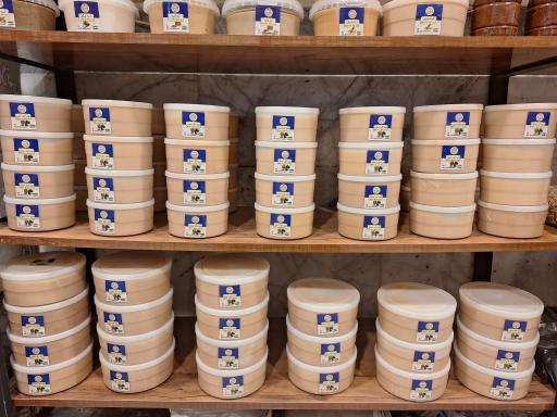 عکس فرآورده های آجیلی خردمند