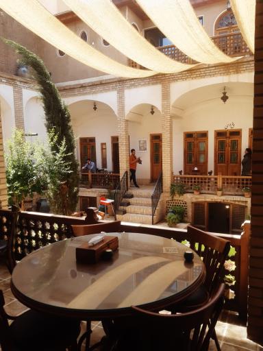 عکس اقامتگاه سنتی خانه مرشدی کاشان
