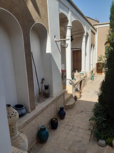 عکس اقامتگاه سنتی خانه مرشدی کاشان