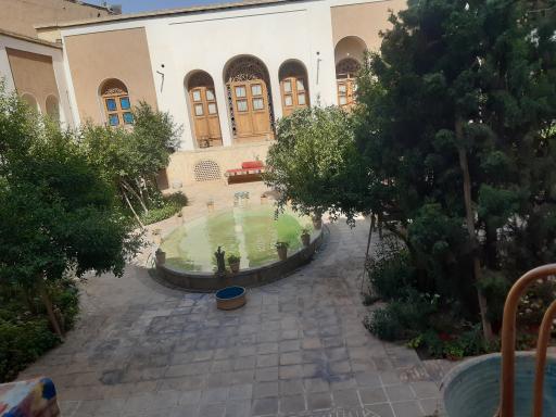 عکس اقامتگاه سنتی خانه مرشدی کاشان