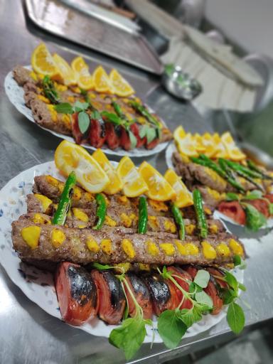 عکس رستوران یاقوت