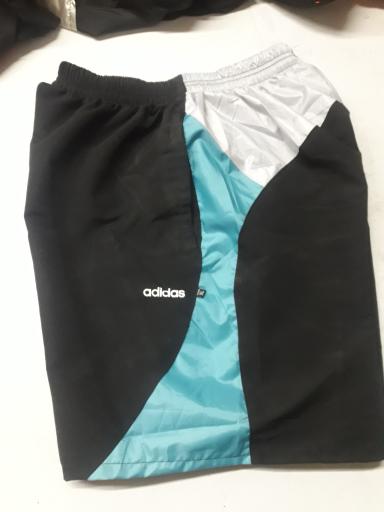 عکس پوشاک ورزشی میان اسپرت