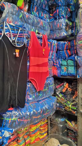 پوشاک ورزشی میان اسپرت