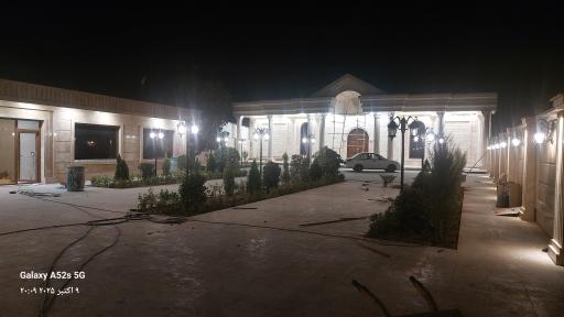 عکس باغ عمارت امین
