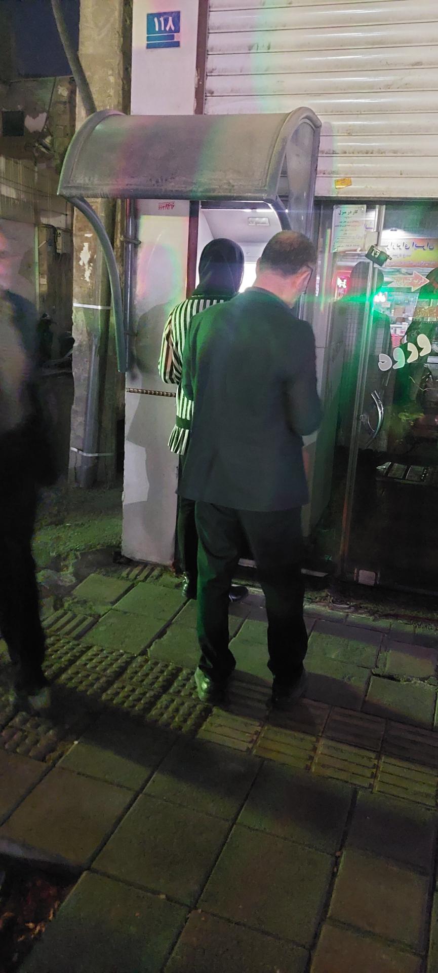 عکس دستگاه عابر بانک سینا