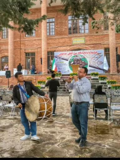 عکس مدرسه تاریخی 22 بهمن