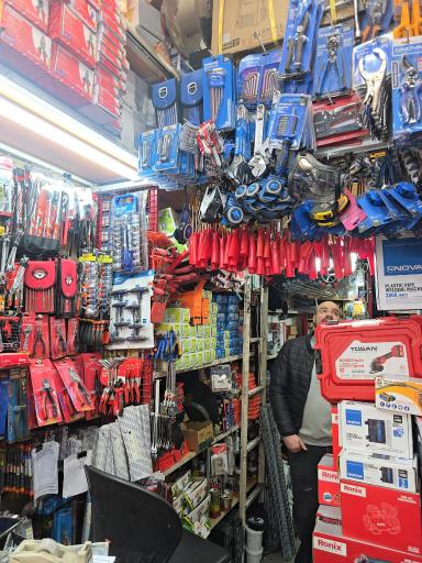 عکس رنگ و ابزار حقی