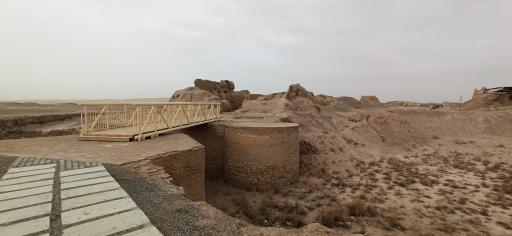 عکس ارگ کهندژ توس