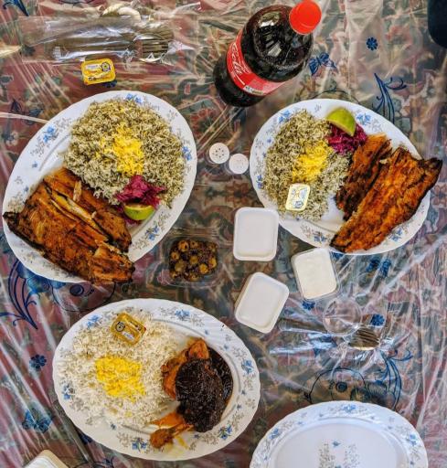 عکس باغ رستوران لاله