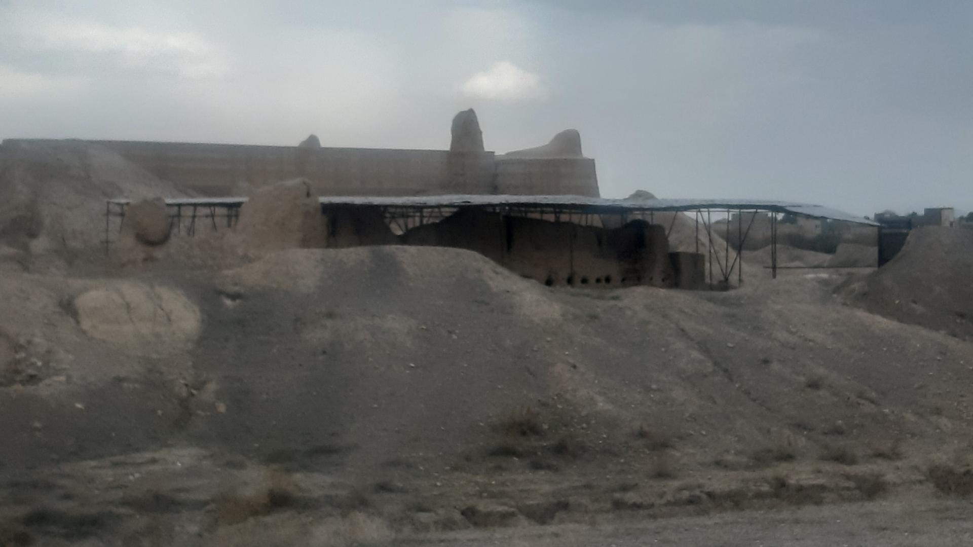 عکس ارگ کهندژ توس