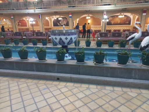 عکس سفره خانه بین المللی صحرا