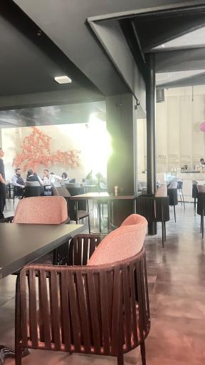 عکس کافی‌شاپ هون هوس heaven house