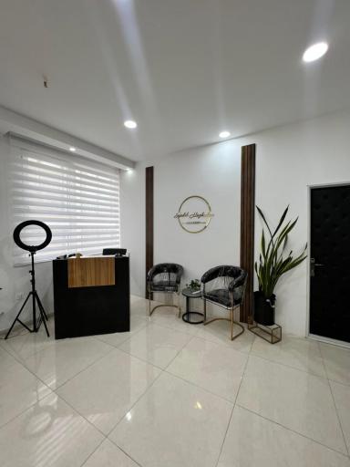 عکس آموزشگاه فنی و حرفه ای زیبایی مقدم