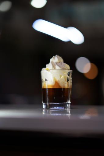 کافه رز آبی