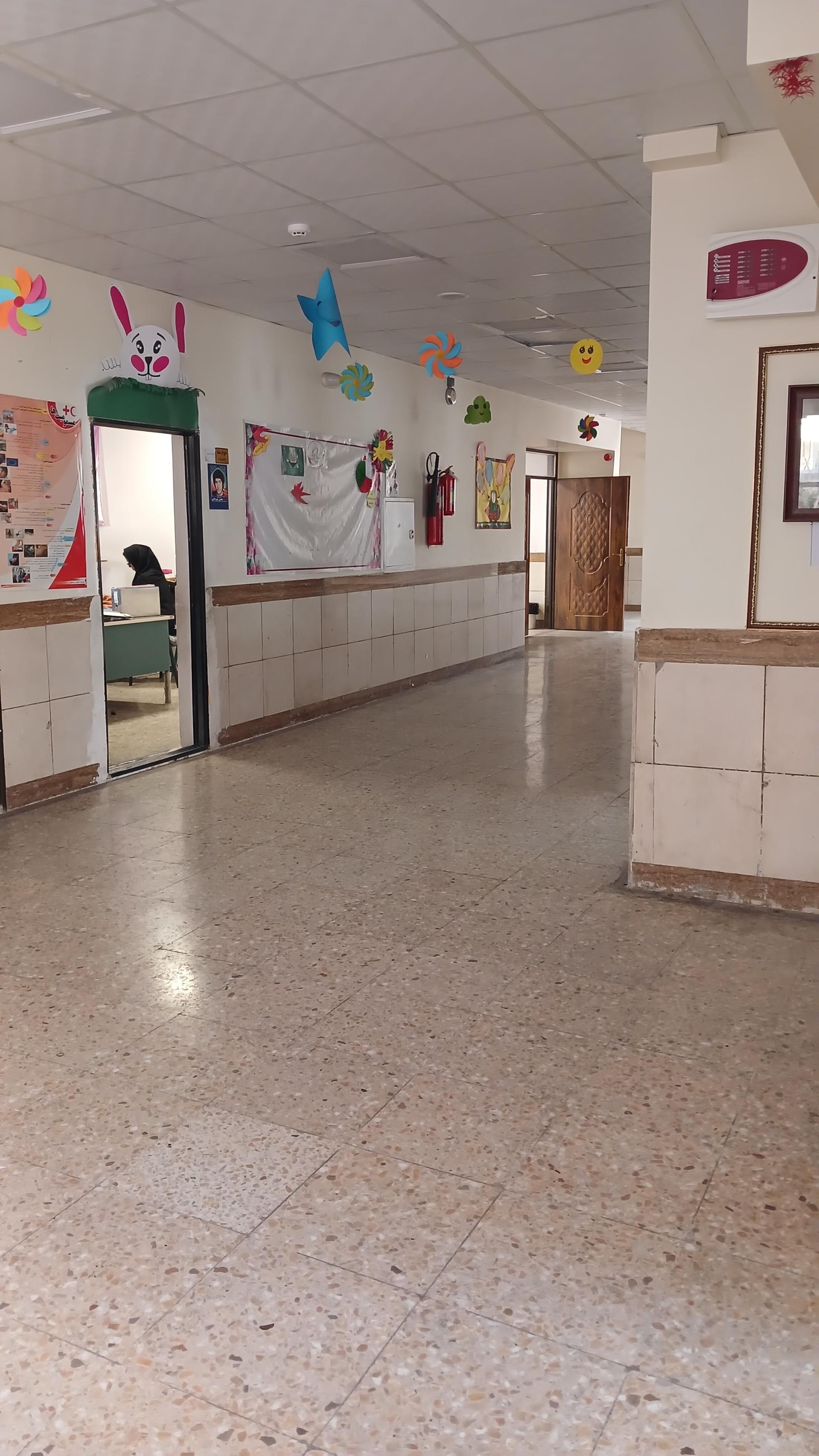 عکس دبستان دخترانه و پسرانه جعفرزاده