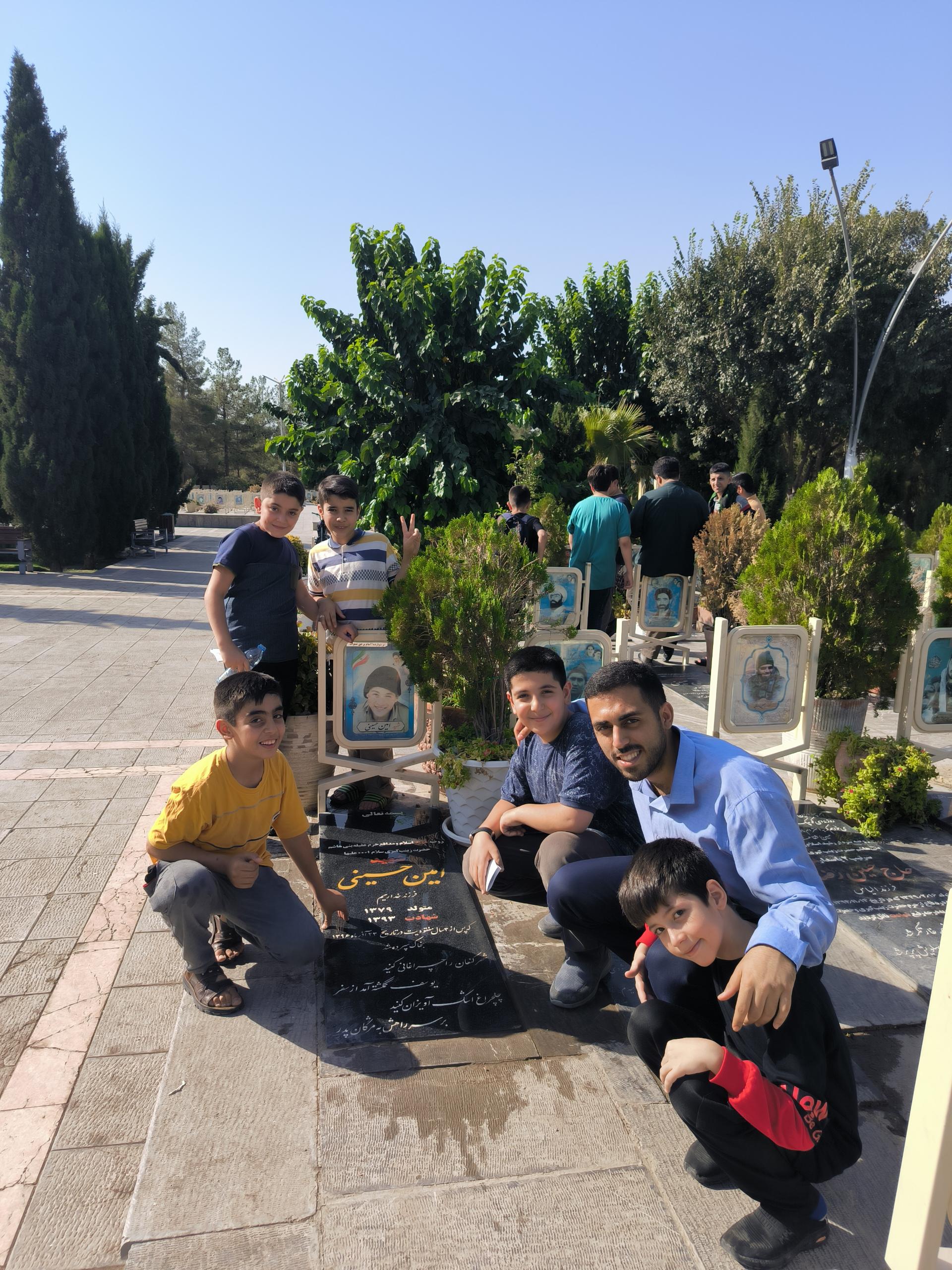 عکس مزار شهید امین حسینی