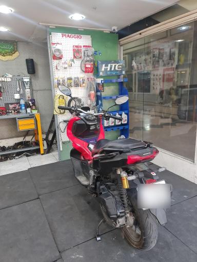 عکس مستر موتور کیلینیک