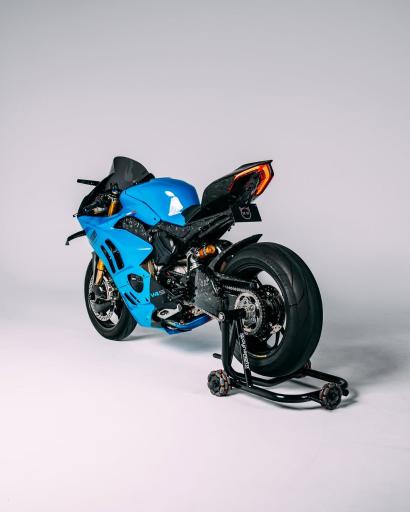 عکس مستر موتور کیلینیک